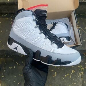 8oz Sole Sauce for Nike/Jordans Etc– Icy Sole Cleaner & Restorer